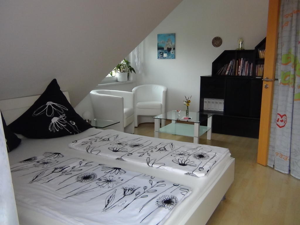 Haus Erika Am Weg Bed & Breakfast Kesswil ภายนอก รูปภาพ