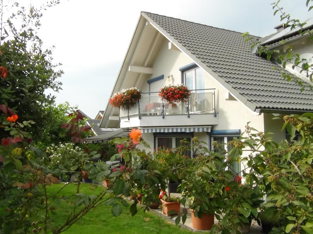 Haus Erika Am Weg Bed & Breakfast Kesswil ภายนอก รูปภาพ