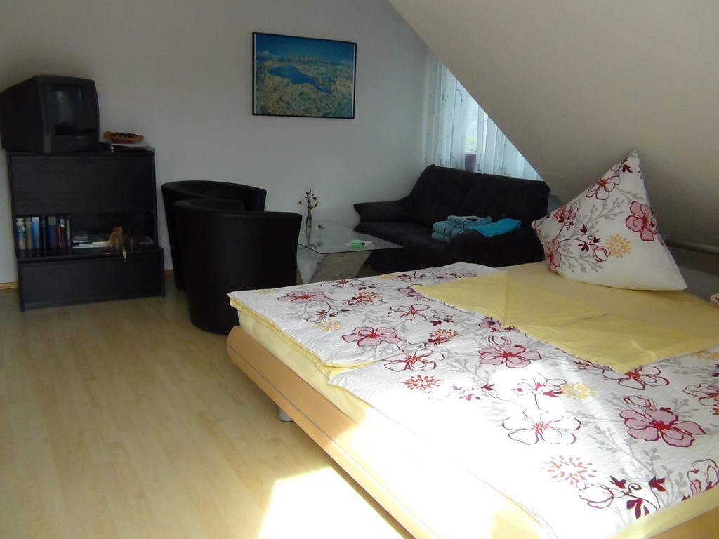 Haus Erika Am Weg Bed & Breakfast Kesswil ห้อง รูปภาพ